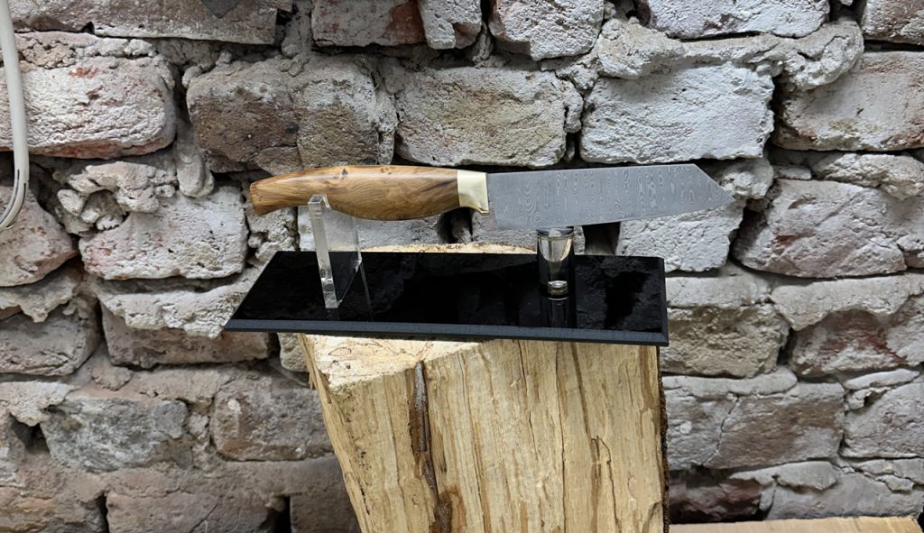 blaeserschmiede-santoku-kuechenmesser-griff-eiche_3