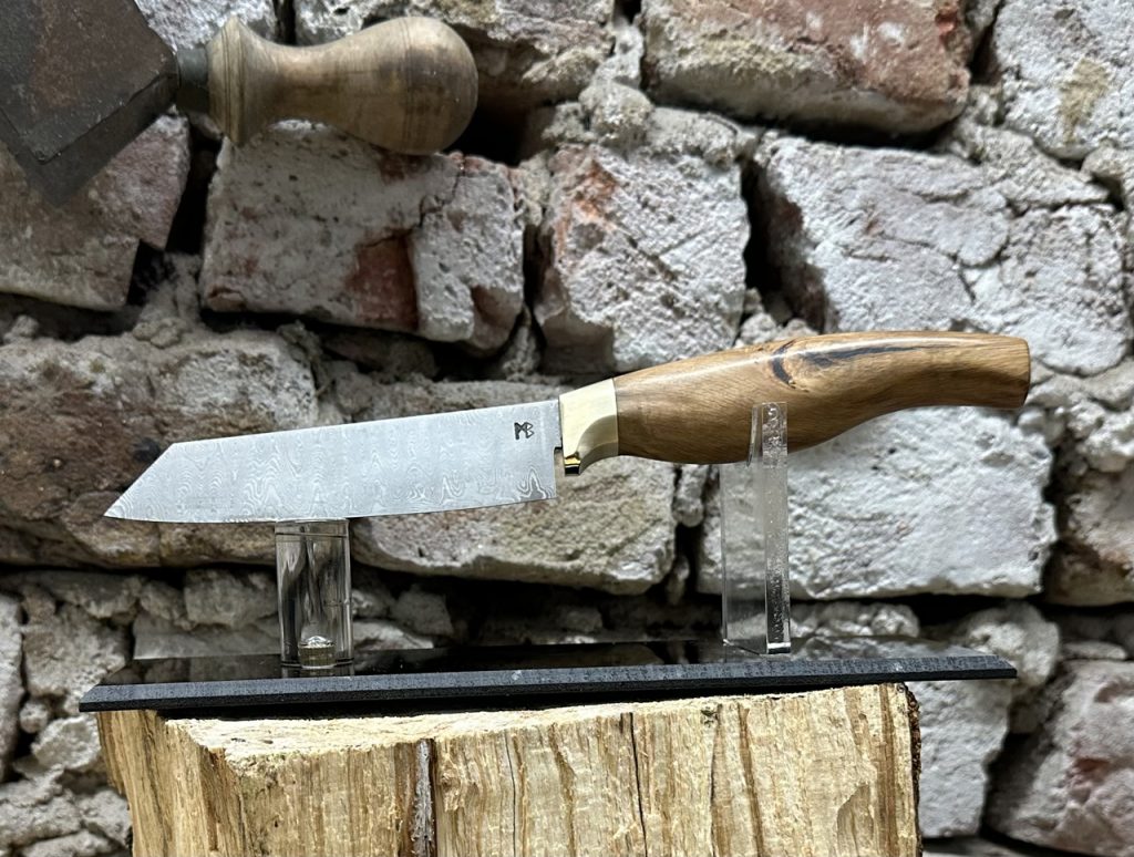 blaeserschmiede-santoku-kuechenmesser-griff-eiche_2